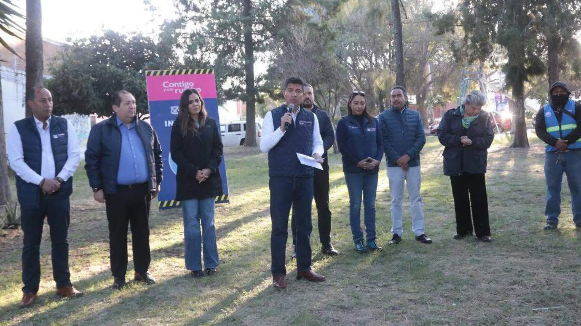 Iniciamos trabajos de rehabilitación de 18 parques y canchas en Jardines de San Manuel y la sexta etapa de bacheo.